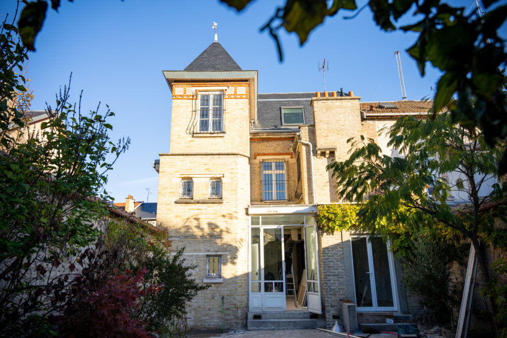 Optimisez la rénovation de votre maison haussmannienne à Paris avec ces secrets éprouvés.